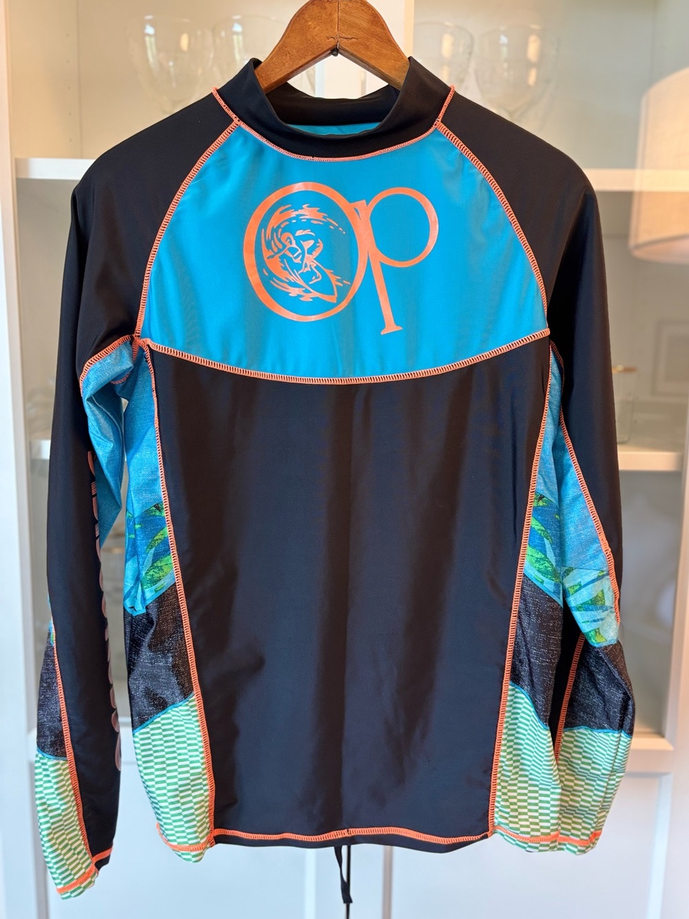 Ocean Pacific Men’s Rash Guard Men’s L – Surf Fit, Great Condition